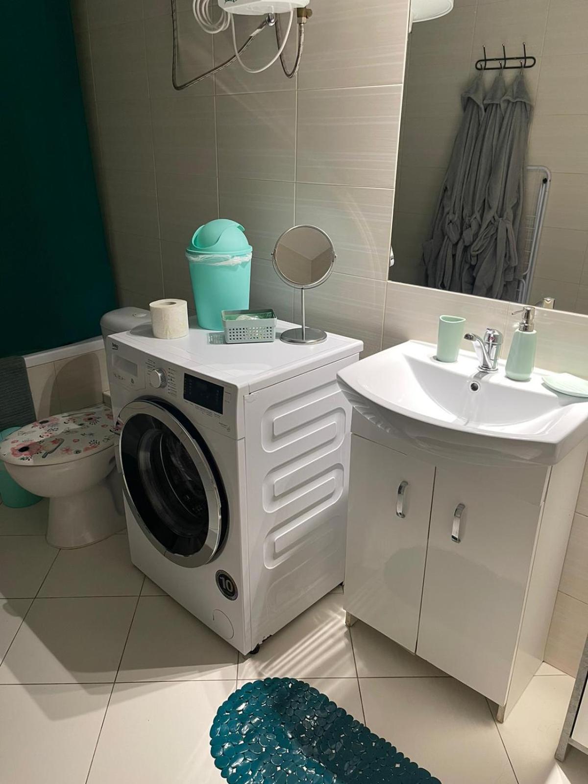 Appartamento Velky Apartman Bratislava Esterno foto