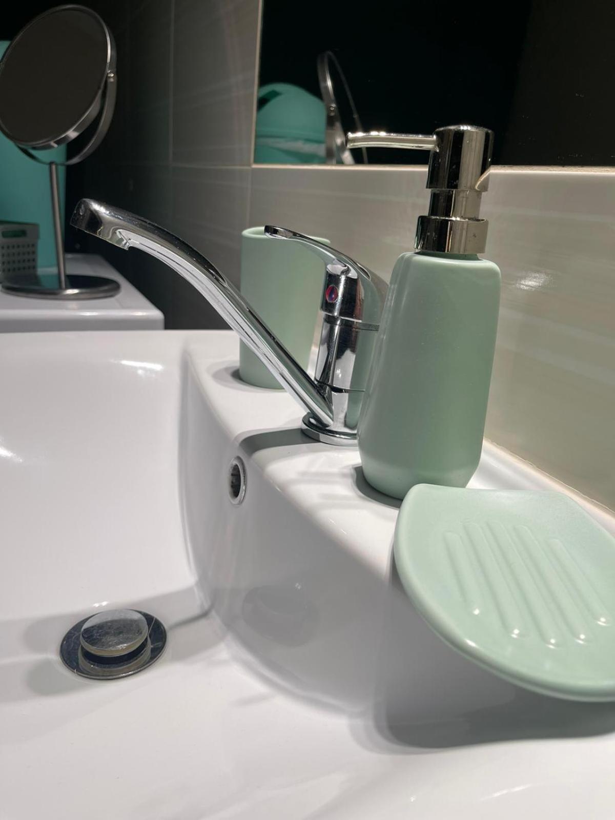 Velky Apartman Bratislava Esterno foto