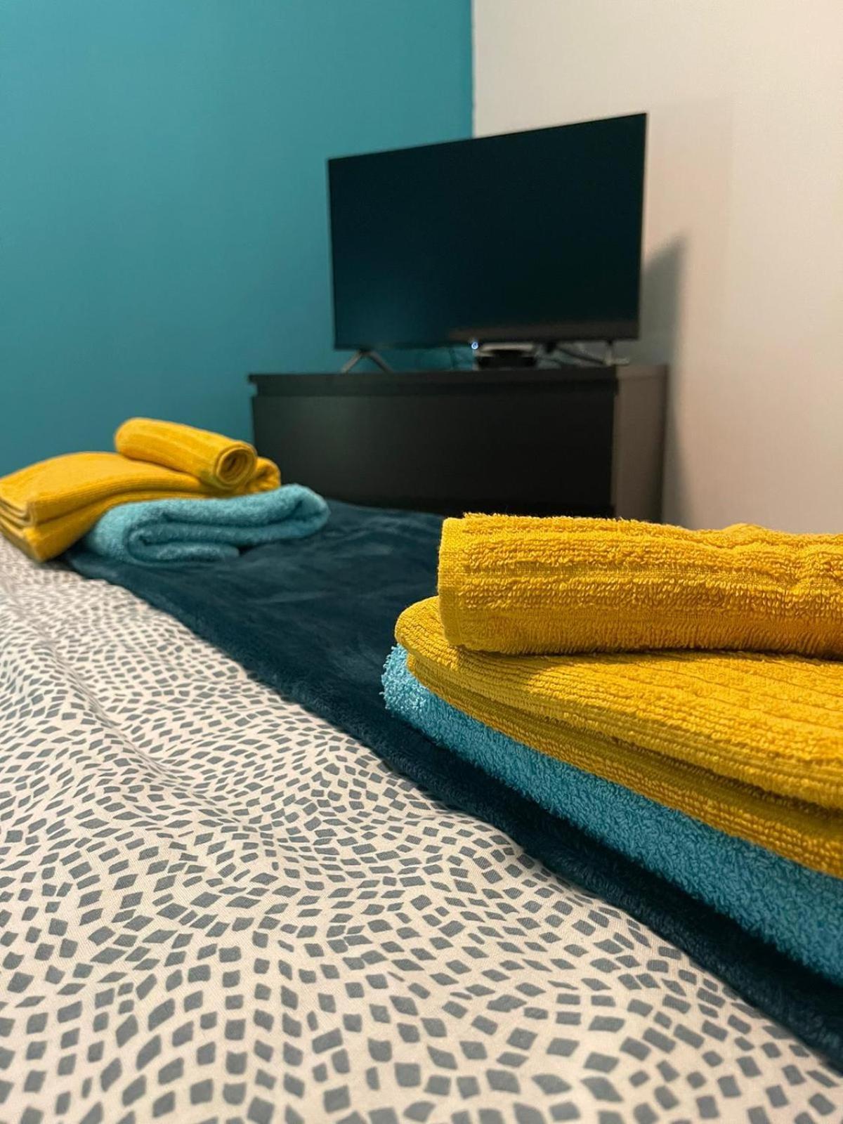 Velky Apartman Bratislava Esterno foto