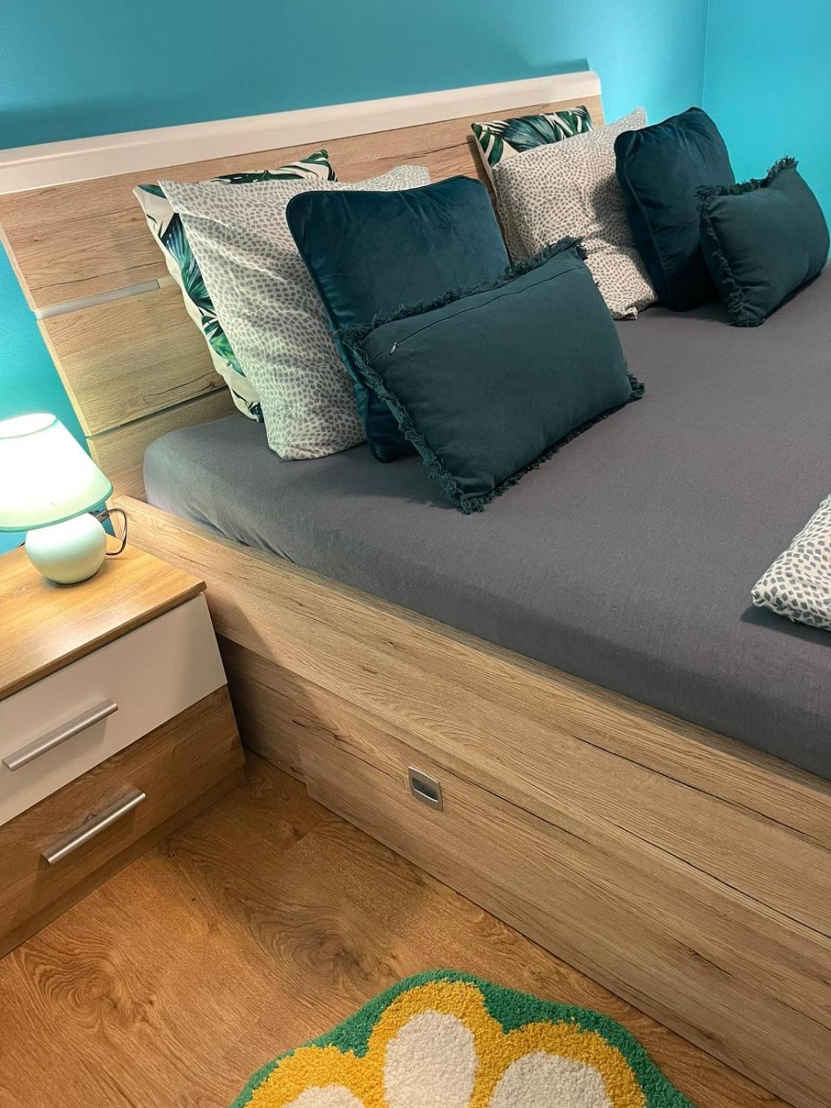 Velky Apartman Bratislava Esterno foto