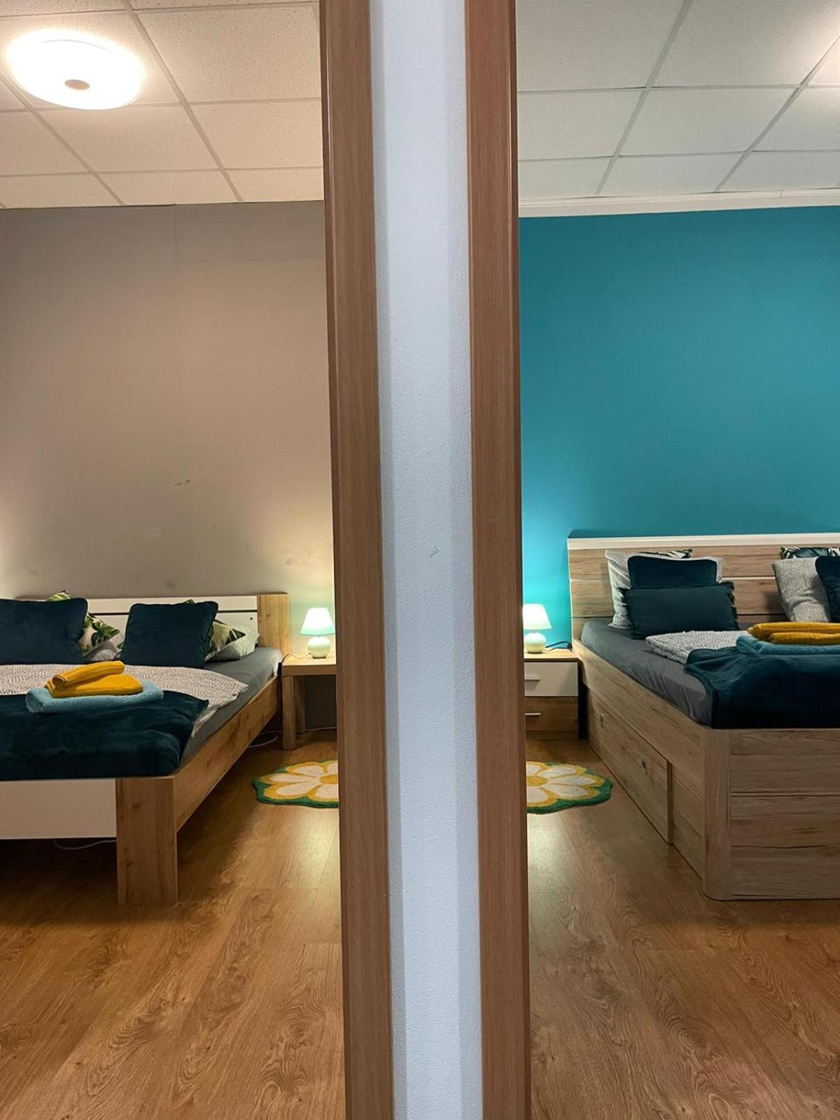 Velky Apartman Bratislava Esterno foto