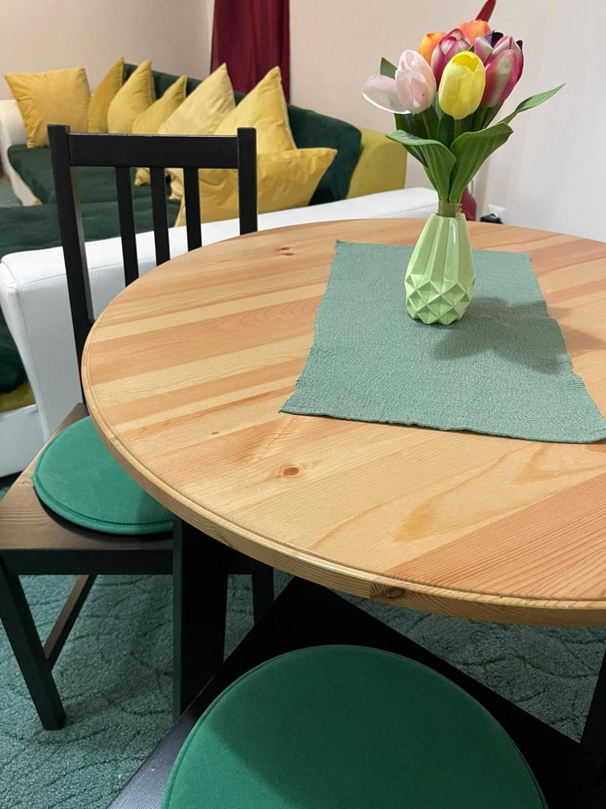 Velky Apartman Bratislava Esterno foto